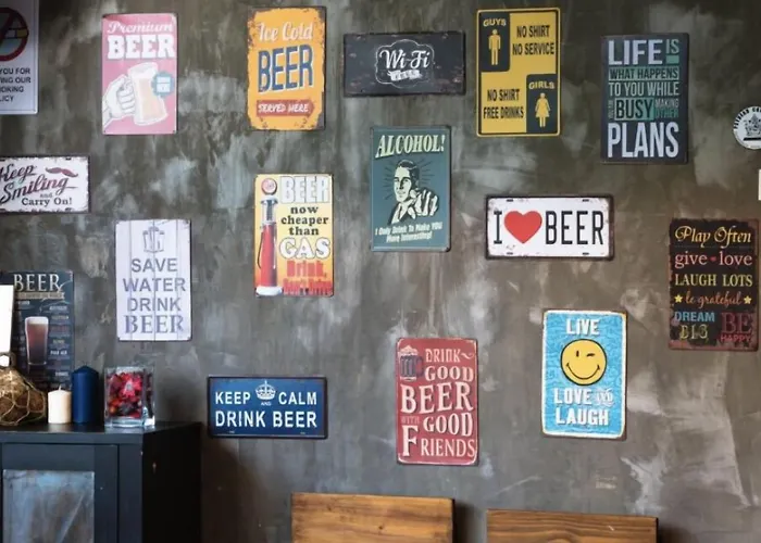 Hostal Revolution Asoke Bangkok